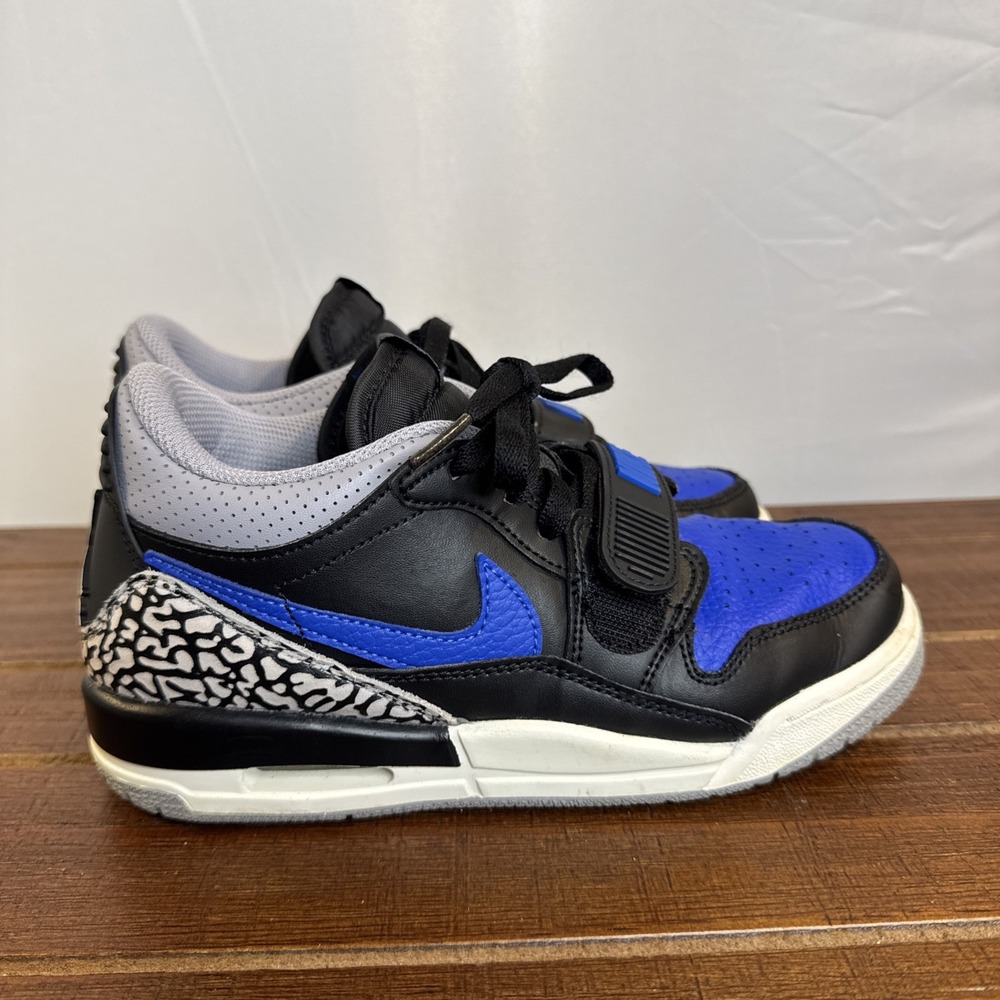 Air Jordan Legacy 312 Low‎ Black/Game Royal - White Boys Size 4